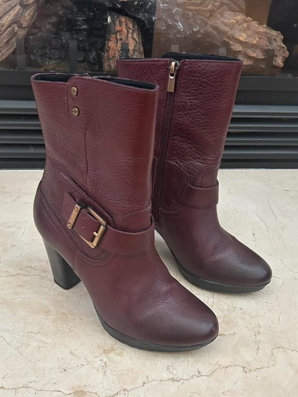 Clark’s Indigo “Lisa Sayer” Mid Calf Boots in Burgundy leather ankle boots